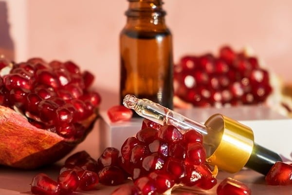 تصویر 3 از قیمت روغن هسته انار + خرید باور نکردنی